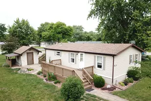 300 E Spencer St, Dwight, IL 60420 - Photo 1