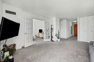 1122 N Clark St, Chicago, IL 60610 - Photo 9