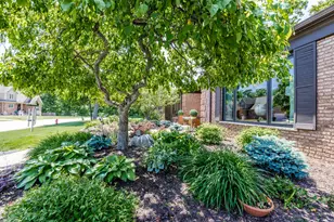140 Janis Ct, Wood Dale, IL 60191 - Photo 7