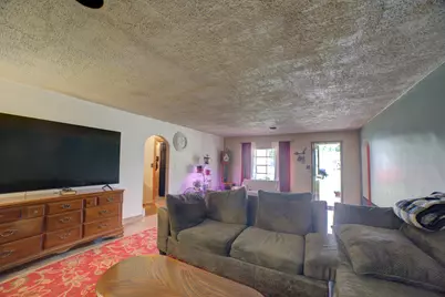 544 E Mulberry Street, Watseka, IL 60970 - Photo 7