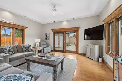 9819 S Millard Avenue, Evergreen Park, IL 60805 - Photo 13