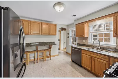 9819 S Millard Avenue, Evergreen Park, IL 60805 - Photo 7