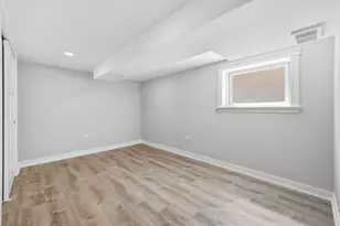530 Bensley Ave, Calumet City, IL 60409 - Photo 25
