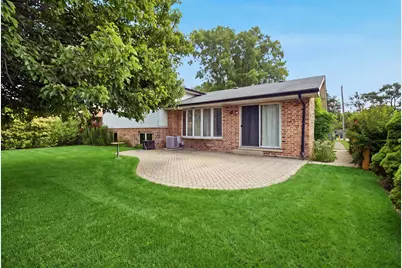 2238 Elmira Avenue, Des Plaines, IL 60018 - Photo 3