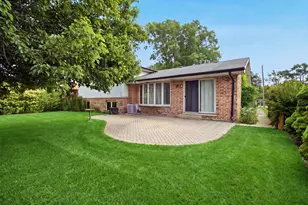 2238 Elmira Ave, Des Plaines, IL 60018 - Photo 3