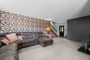 2238 Elmira Ave, Des Plaines, IL 60018 - Photo 7