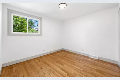 940 W 116th Place, Chicago, IL 60643 - Photo 13