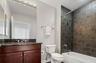 1235 S Prairie Ave, Chicago, IL 60605 - Photo 19