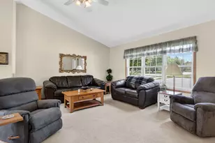 68 Oregon Trail, Coal City, IL 60416 - Photo 9