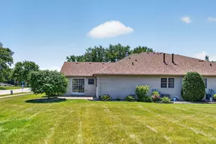 68 Oregon Trail, Coal City, IL 60416 - Photo 37