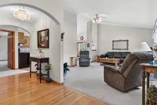 68 Oregon Trail, Coal City, IL 60416 - Photo 5