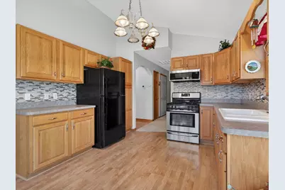 68 Oregon Trail, Coal City, IL 60416 - Photo 17
