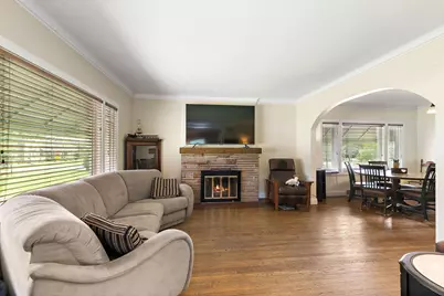 1146 S Church Avenue, Lombard, IL 60148 - Photo 5