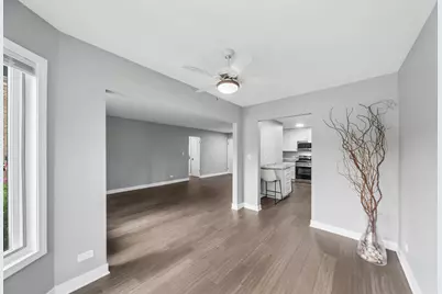 150 Lake Boulevard #112, Buffalo Grove, IL 60089 - Photo 7