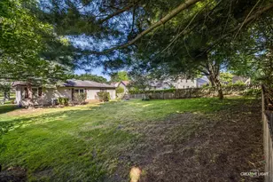 995 Blackhawk Dr, Elgin, IL 60120 - Photo 17