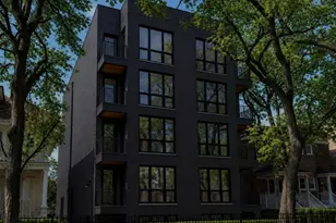 5428 N Winthrop Ave, Chicago, IL 60640 - Photo 1