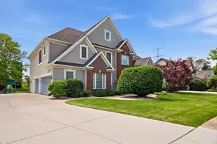 22W133 Glenrise Ct, Glen Ellyn, IL 60137 - Photo 1