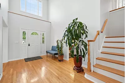 22W133 Glenrise Court, Glen Ellyn, IL 60137 - Photo 3