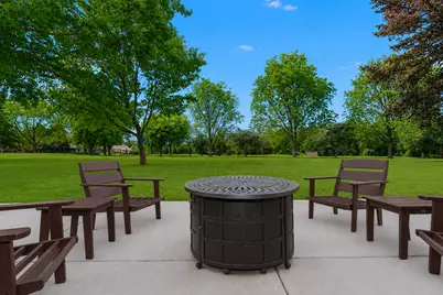 743 Parkview Court, Roselle, IL 60172 - Photo 35