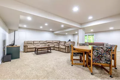 28588 N Tanglewood Court, Libertyville, IL 60048 - Photo 41