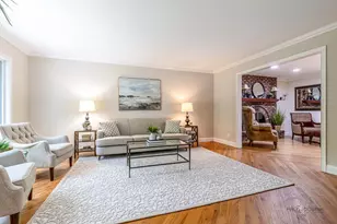 28588 N Tanglewood Ct, Libertyville, IL 60048 - Photo 7