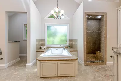 28588 N Tanglewood Court, Libertyville, IL 60048 - Photo 31