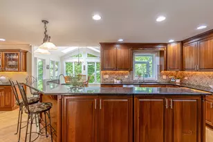 28588 N Tanglewood Ct, Libertyville, IL 60048 - Photo 13