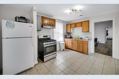 1647 N Austin Avenue, Chicago, IL 60639 - Photo 5