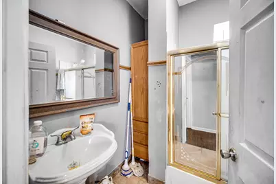 1647 N Austin Avenue, Chicago, IL 60639 - Photo 15