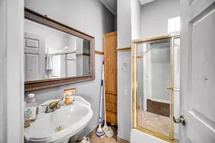 1647 N Austin Ave, Chicago, IL 60639 - Photo 15