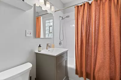 2541 W Argyle Street, Chicago, IL 60625 - Photo 5