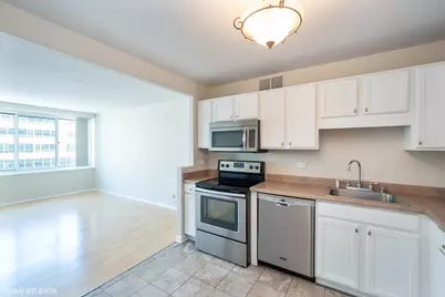 211 E Ohio Street #2207, Chicago, IL 60611 - Photo 3