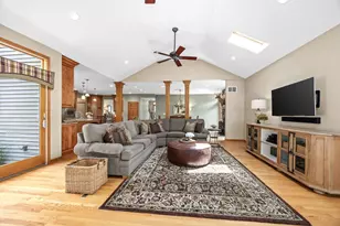 4542 Hatch Ln, Lisle, IL 60532 - Photo 13