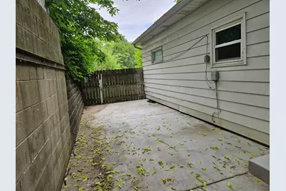 16 Riverview Street, North Aurora, IL 60542 - Photo 11