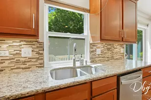 319 E Camden Ln, Round Lake Beach, IL 60073 - Photo 13