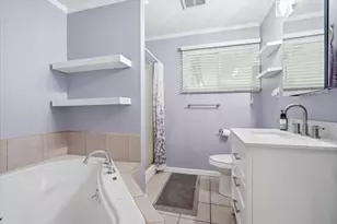 1109 N State St, Bloomington, IL 61701 - Photo 15