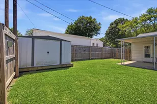 1109 N State St, Bloomington, IL 61701 - Photo 25