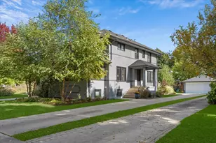 931 Lathrop Ave, River Forest, IL 60305 - Photo 1