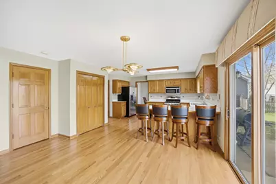 4807 Clearwater Lane, Naperville, IL 60564 - Photo 9