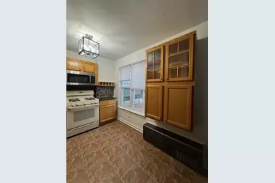 2424 W Estes Avenue #4I, Chicago, IL 60645 - Photo 11
