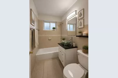 2424 W Estes Avenue #4I, Chicago, IL 60645 - Photo 15