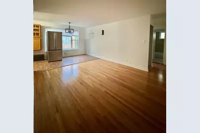 2424 W Estes Avenue #4I, Chicago, IL 60645 - Photo 7