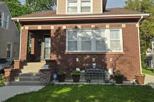 927 24th Ave, Bellwood, IL 60104 - Photo 1