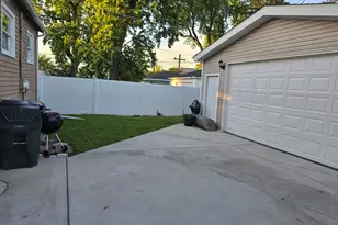 927 24th Ave, Bellwood, IL 60104 - Photo 39
