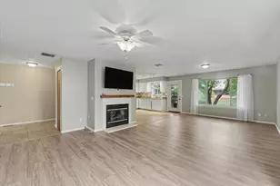 3112 Valerie Dr, Champaign, IL 61822 - Photo 5