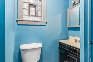 2010 W 18th Pl, Chicago, IL 60608 - Photo 9