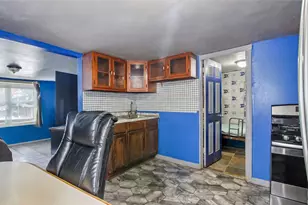 2010 W 18th Pl, Chicago, IL 60608 - Photo 13