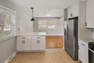 178 W Normandy Dr, Chicago Heights, IL 60411 - Photo 11
