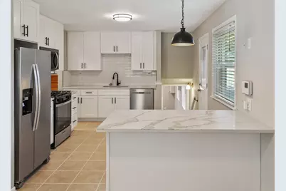 178 W Normandy Drive, Chicago Heights, IL 60411 - Photo 9