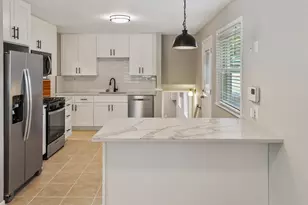 178 W Normandy Dr, Chicago Heights, IL 60411 - Photo 9